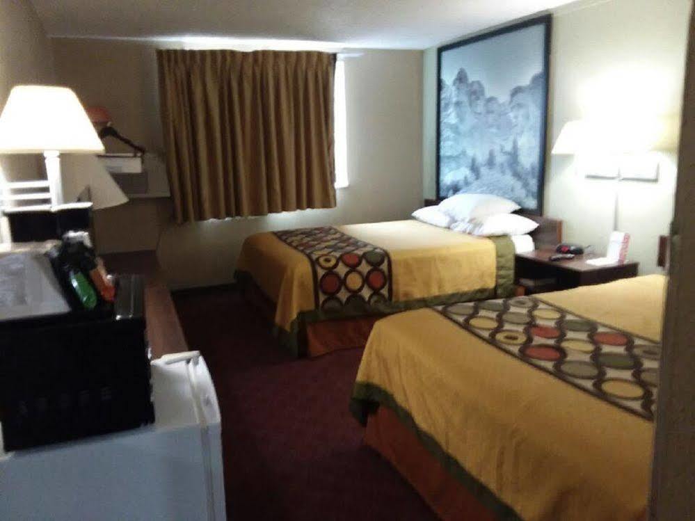 Super 8 By Wyndham Sioux Falls Near Convention Center Zewnętrze zdjęcie