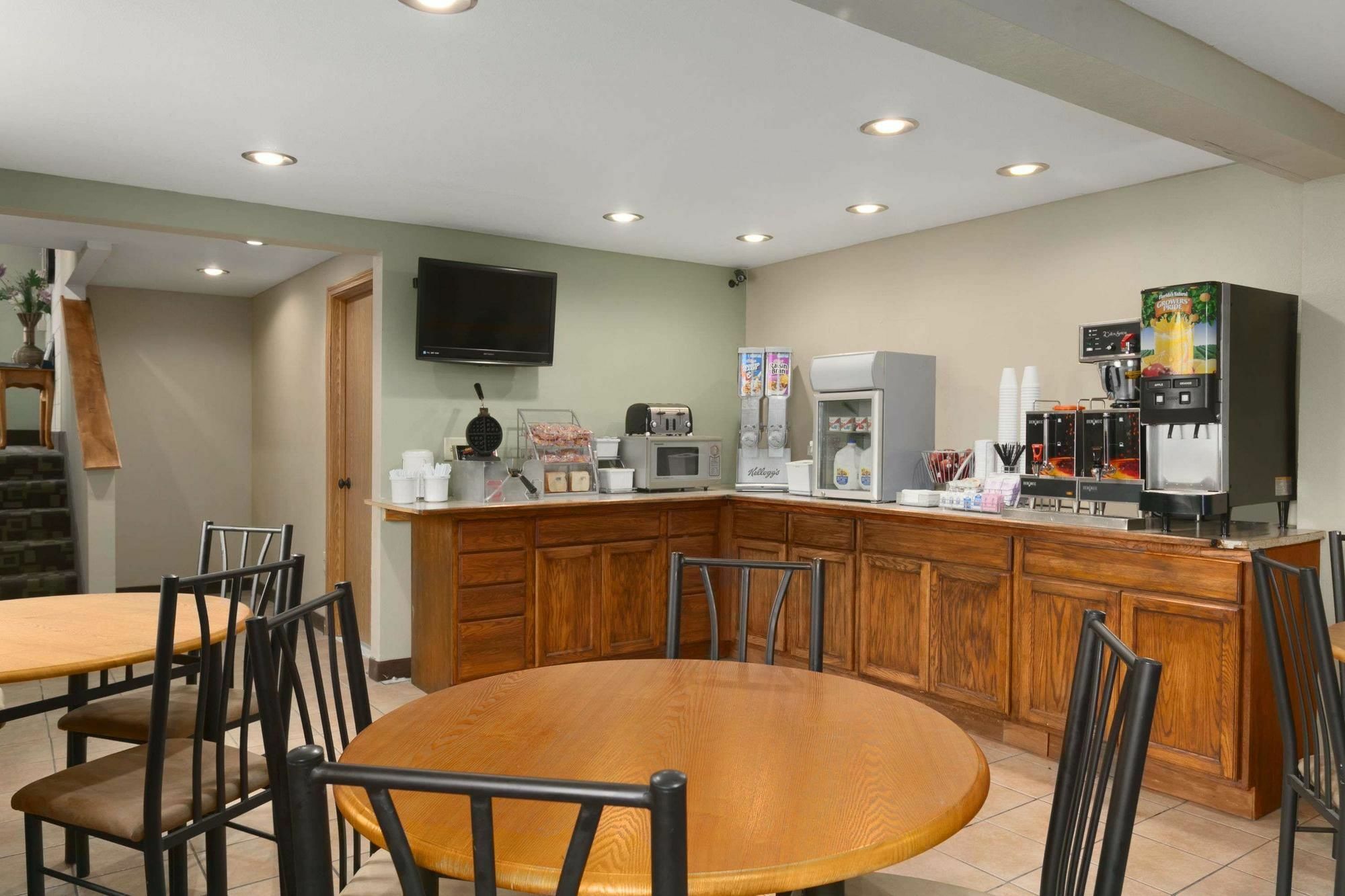 Super 8 By Wyndham Sioux Falls Near Convention Center Zewnętrze zdjęcie